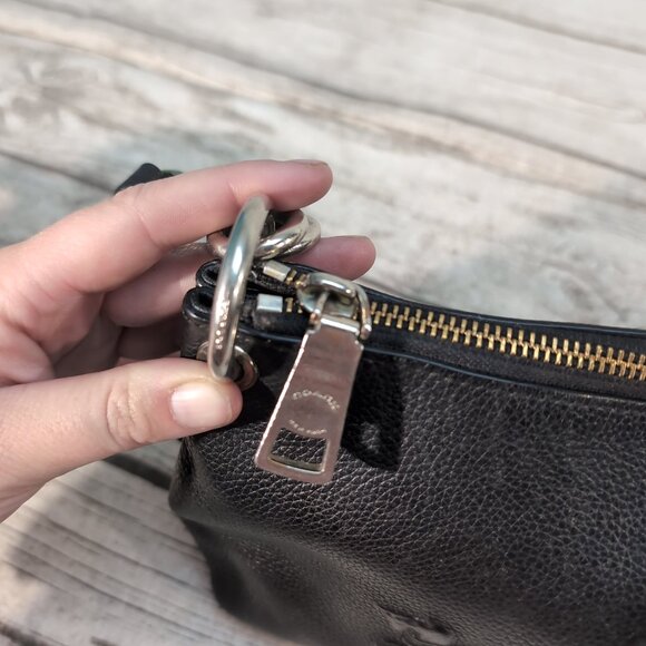 Coach Black Pebbled Leather Crossbody Bag Embossed Horse & Carriage Logo Small - Picture 8 of 10